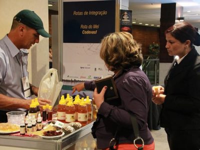 23336974460_f8ba9046bf_z