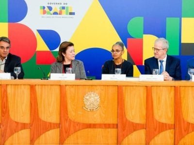 Após o término da reunião de colegiado que reúne 19 ministérios, a ministra Marina Silva e integrantes do Governo do Brasil concederam entrevista coletiva à imprensa no Palácio do Planalto. Foto: Rogério Cassimiro/MMA