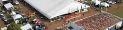 Vista da Expocitros com estandes de empresas, produtores rurais e tecnologias voltadas à inovação, sustentabilidade e citricultura em Cordeirópolis/SP