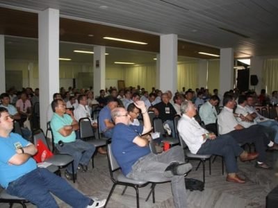 Durante o evento, foram organizados três seminários, envolvendo os temas mais relevantes do momento - Crédito Luize Hess