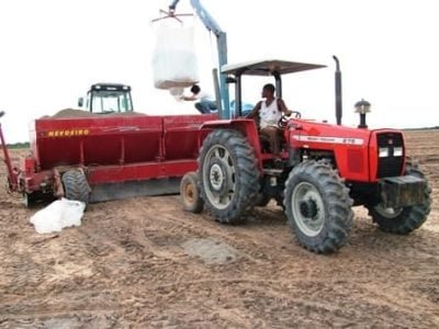 Adubação - Crédito Eduardo Sekita de Oliveira