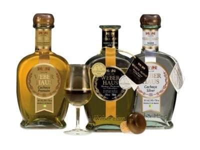 Crédito: Divulgação/Weber Haus
Legenda: Bebida tipo exportação, a Weber Haus foi uma das centenas
de marcas presentes naúltima edição da Expocachaça, em Belo Horizonte