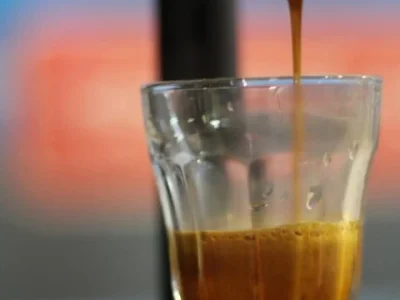 Café (Pequeno) Café (Pequeno)