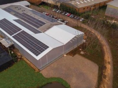 Capa 03 - Foto 01 (Telefone)