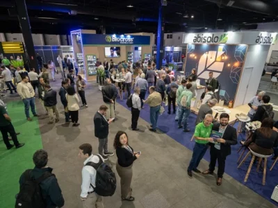 Conexão Abisolo 2025 Palestrantes e público durante o Conexão Abisolo 2025 em Campinas — evento sobre inovação agrícola.