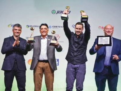 Foto 01 - Crédito Cesb (Telefone)