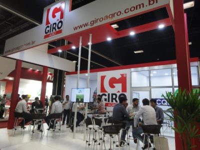 GIROAgro recebendo clientes e congressistas no seu stand - Fotos Ana Maria Diniz