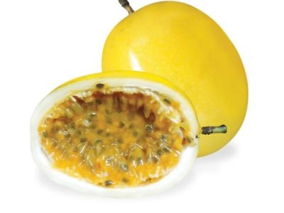 Polinização manual é diferencial nos pomares de maracujá - Crédito Agrocinco