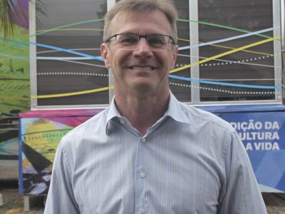 Mauro Antônio Rizzardi, doutor e professor da Universidade de Passo Fundo, realizou um treinamento sobre o manejo de plantas daninhas