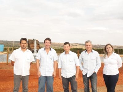 Foto 06 – Equipe Rivullis, MasterGotas e produtores – Crédito Luize Hess Equipe Rivullis, MasterGotas e produtores - Crédito Luize Hess