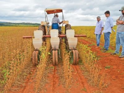 PG-10-a-12-Foto-03-Telefone