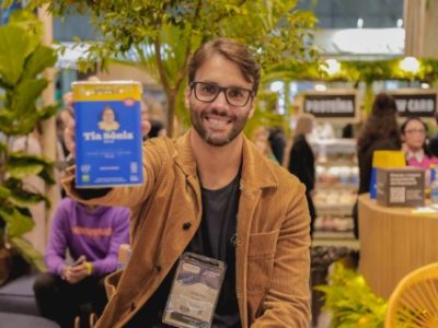 f9e6702d06994c43d15e5a2d687064ce-Telefone f9e6702d06994c43d15e5a2d687064ce-Telefone