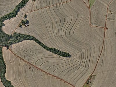 Foto: Embrapa

Com uma abordagem baseada em geotecnologias, as instituições procuraram diagnosticar a eficiência dos terraços e propor intervenções práticas.