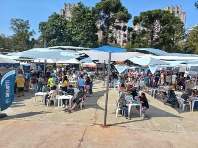 Público participa da Festa Tem Peixe na Vila 2025 no Instituto de Pesca em São Paulo