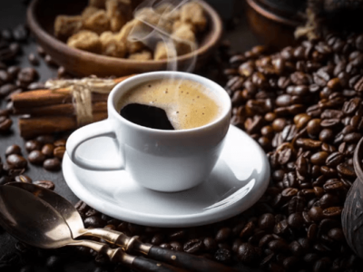 Produtos agropecuários como café expostos