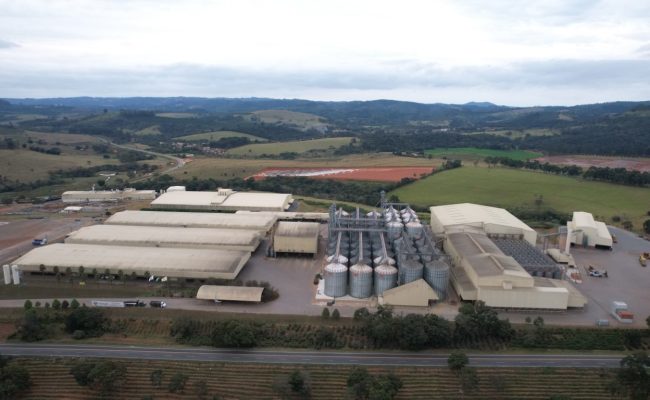 No Complexo Industrial Japy, a Cooxupé concentra os processos de armazenamento, preparo e torrefação do café em uma das estruturas mais modernas do setor (Foto: Divulgação)