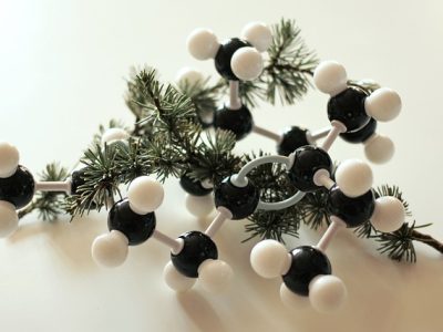 molecule-g877a47f74_640