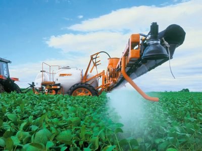 Pulverização em lavoura de soja - Crédito: Jacto